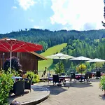 Garni Zerzer Hotel 4*