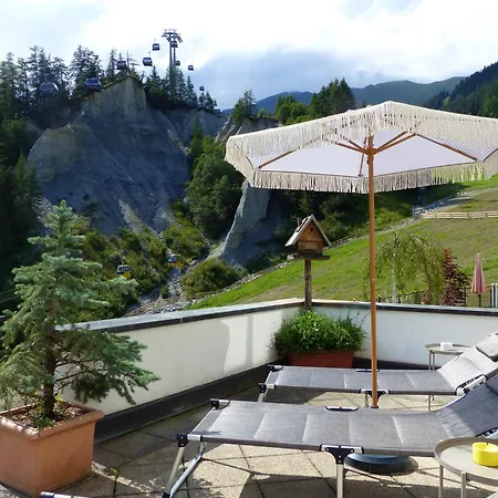 Hotel Garni Zerzer 4*