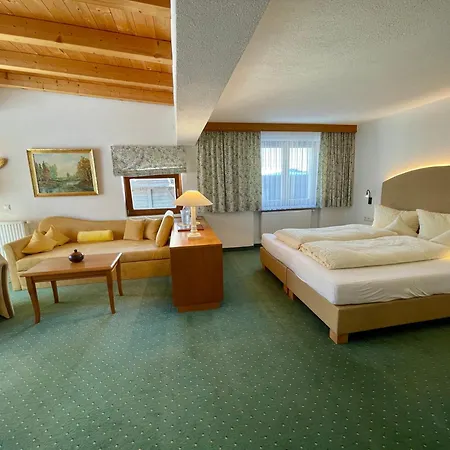 Hotel Garni Zerzer