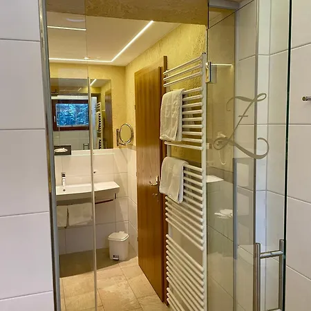 Garni Zerzer Hotel Serfaus