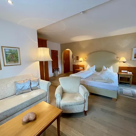 Garni Zerzer Hotel Serfaus