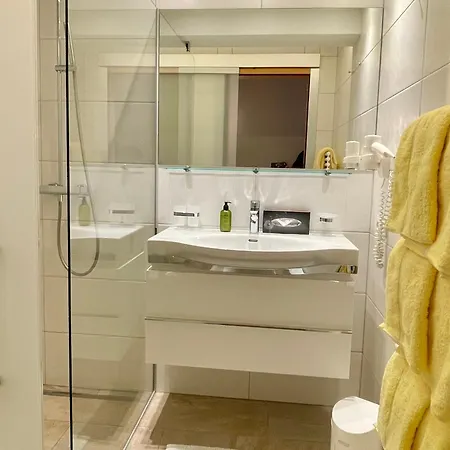 Garni Zerzer מלון 4*