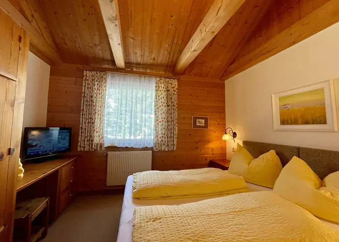 Hotel Garni Zerzer 4*