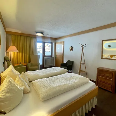 Garni Zerzer 4* Серфаус