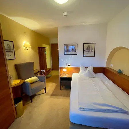 Garni Zerzer 4* Серфаус