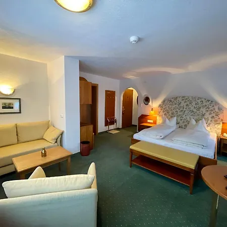 Garni Zerzer 4*