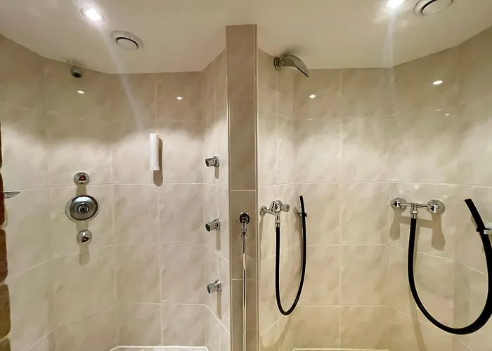 Hotel Garni Zerzer 4*