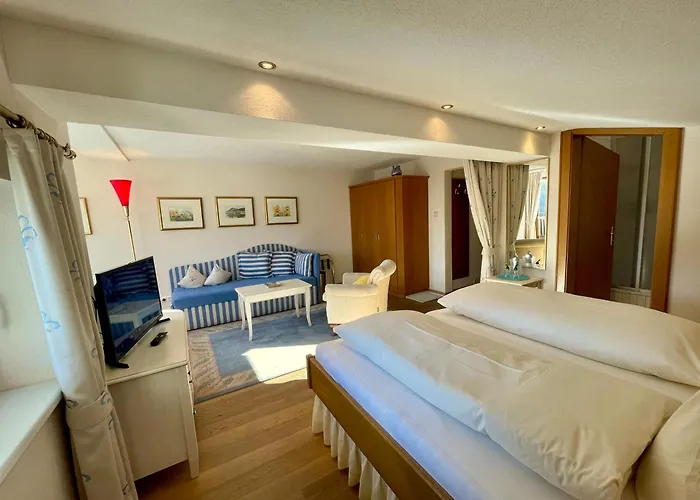 Garni Zerzer Hotel 4*