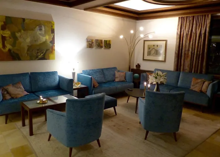 Hotel Garni Zerzer 4*